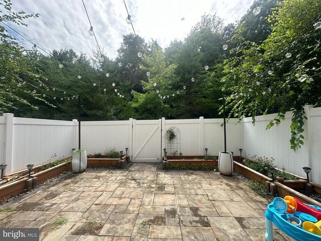 10402 Steeplechase Run Ln, Townhouse with 3 bedrooms, 4 bathrooms and null parking in MANASSAS VA | Image 40