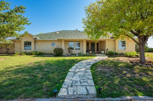 220 Lower Turtle Creek Rd, Kerrville, TX, 78028-8088 | Card Image