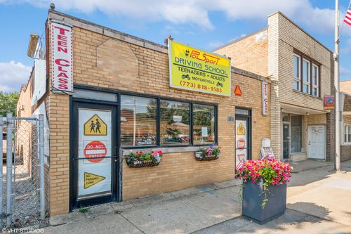 9011 Grand Ave, River Grove, IL, 60171-1324 | Card Image