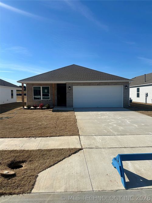 18 Blue Bell Street, Bristow, OK, 74010 | Card Image