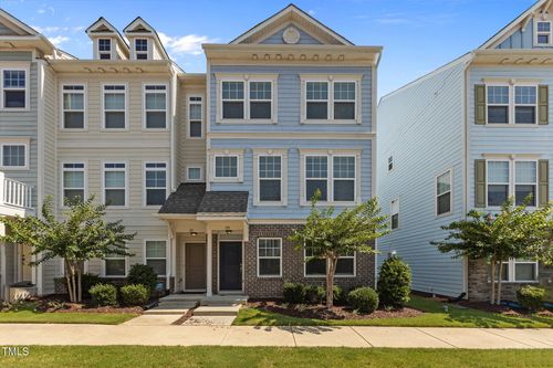 319 Great Northern Sta, Apex, NC, 27502-2473 | Card Image