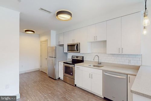 apt-301-303 Mcmechen St, BALTIMORE, MD, 21217-5355 | Card Image