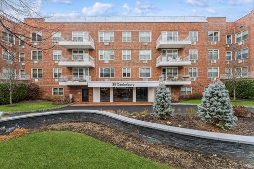 2f-25 Canterbury Rd, Great Neck, NY, 11021-2124 | Card Image