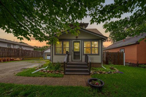 1009 7th Ave Sw, Faribault, MN, 55021-6826 | Card Image