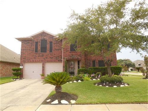 1402 Hunter Ridge Ct, Fresno, TX, 77545-7531 | Card Image