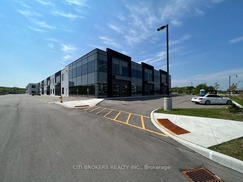 5-45 Eric T Smith Way, Aurora, ON, L4G3Z8 | Card Image