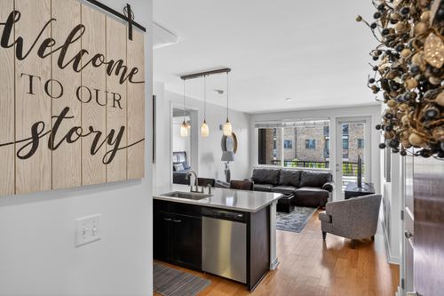 200 Manufacturers Rd, Chattanooga, TN, 37405-3338 | Card Image