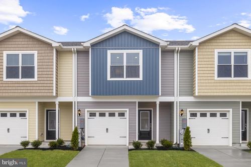 8128 Bartholomew Ct, BALTIMORE, MD, 21206 | Card Image