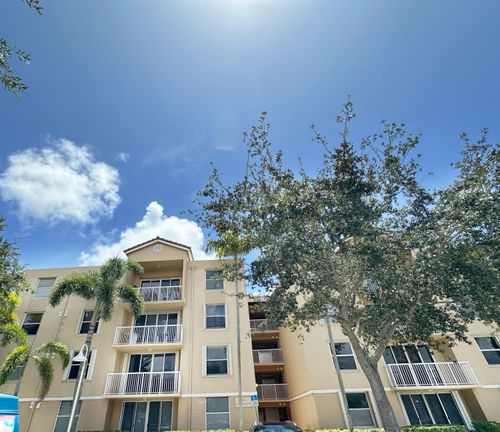 2032-519 E Sheridan St, Dania Beach, FL, 33004-5823 | Card Image