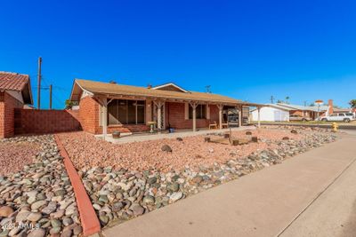 3802 W Claremont Street, House other with 3 bedrooms, 2 bathrooms and null parking in Phoenix AZ | Image 3