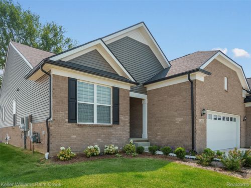 42600 Arbor Dr, Clinton Township, MI, 48038-4211 | Card Image