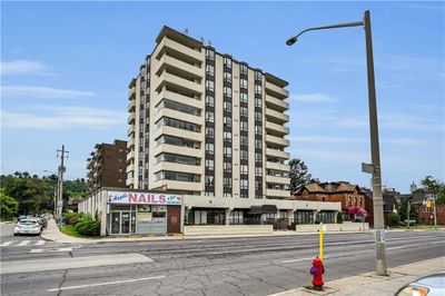 902 - 432 Main St E, Condo with 2 bedrooms, 2 bathrooms and 1 parking in Hamilton ON | Image 1