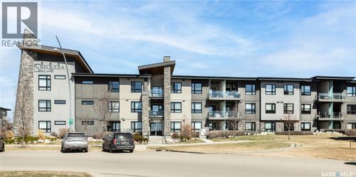 122-223 Evergreen Sq, Saskatoon, SK, S7W0W2 | Card Image