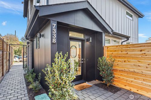7338 27th Avenue Nw, Seattle, WA, 98117 | Card Image
