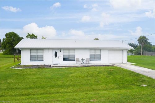 2673 Montego Dr, Fort Myers, FL, 33905-2328 | Card Image