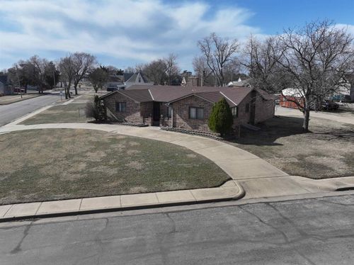 2908 Avenue E, Wilson, KS, 67490-8731 | Card Image
