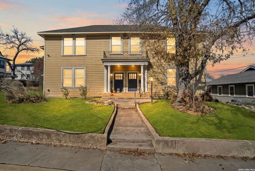 107 Willim St, Alamo Heights, TX, 78209-5206 | Card Image