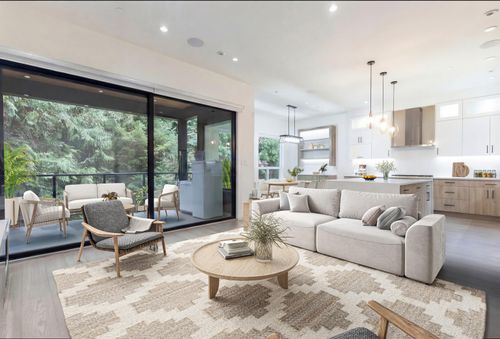 39184 Pl Woodpecker, Squamish, BC, V8B1A7 | Card Image