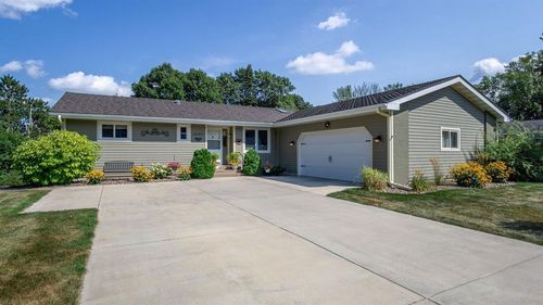 2229 Orchard Pl, Eau Claire, WI, 54703-2680 | Card Image