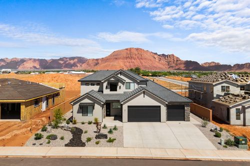 61 E Morning Glory Ave, Ivins, UT, 84738-5038 | Card Image