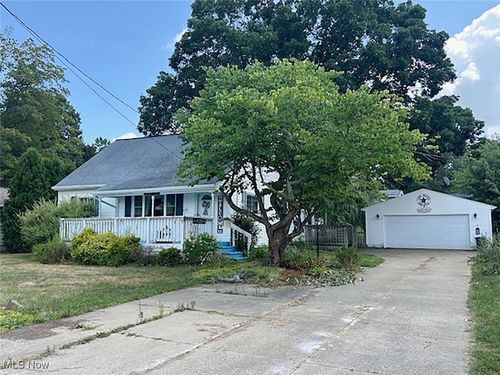 479 Ewart Rd, Akron, OH, 44312-3509 | Card Image