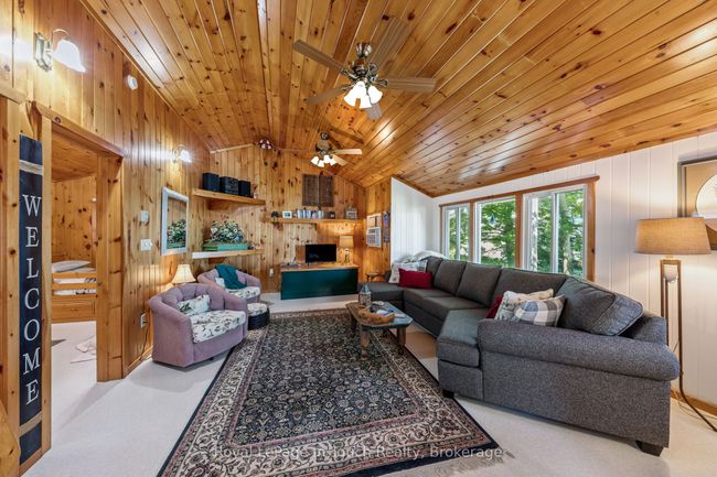 1443 Champlain Rd, House other with 5 bedrooms, 3 bathrooms and 6 parking in Tiny ON | Image 44