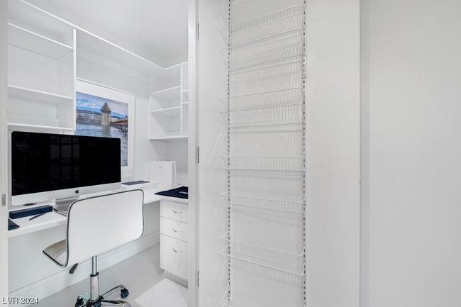 UNIT-3409 - 2700 Las Vegas Blvd S, Condo with 2 bedrooms, 3 bathrooms and null parking in Las Vegas NV | Image 36