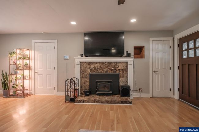 409 28 Th Ave Se, House other with 3 bedrooms, 2 bathrooms and null parking in Albany OR | Image 8