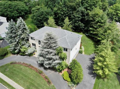 18 Mesa Pl, Nanuet, NY, 10954-5901 | Card Image