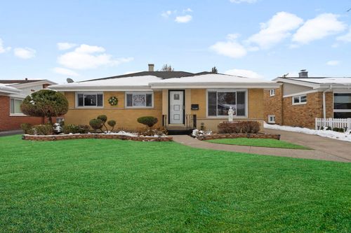 11129 Martindale Dr, Westchester, IL, 60154-4919 | Card Image