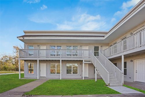apt-11-1803 Oak St, La Marque, TX, 77568-6083 | Card Image