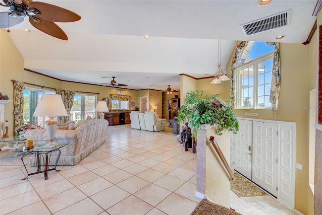 5913 Bali Way N, House other with 5 bedrooms, 3 bathrooms and null parking in St Pete Beach FL | Image 14