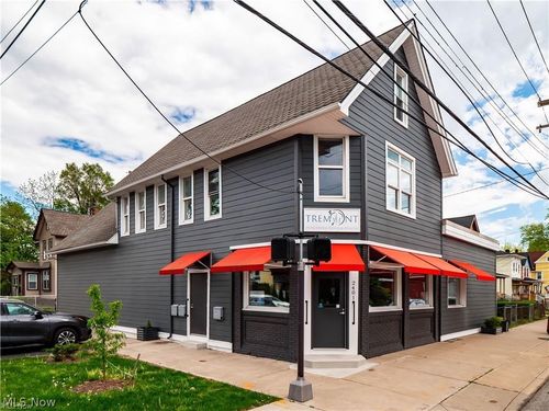 a-2401 Scranton Rd, Cleveland, OH, 44113-4313 | Card Image