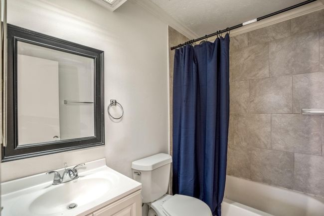 Secondary full bath | Image 14