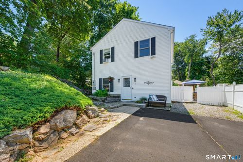 7 Sequonia Trl, East Hampton, CT, 06424-2033 | Card Image