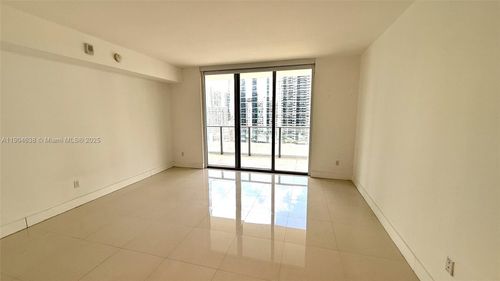 apt-2300-1300 Brickell Bay Dr, Miami, FL, 33131-3393 | Card Image
