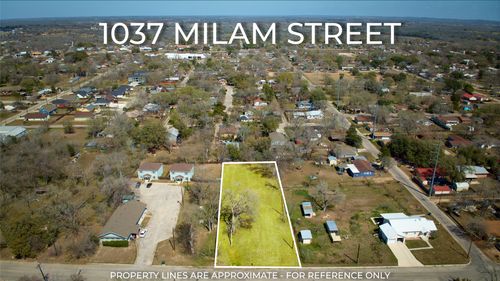 1037 Milam Street, Luling, TX, 78648 | Card Image