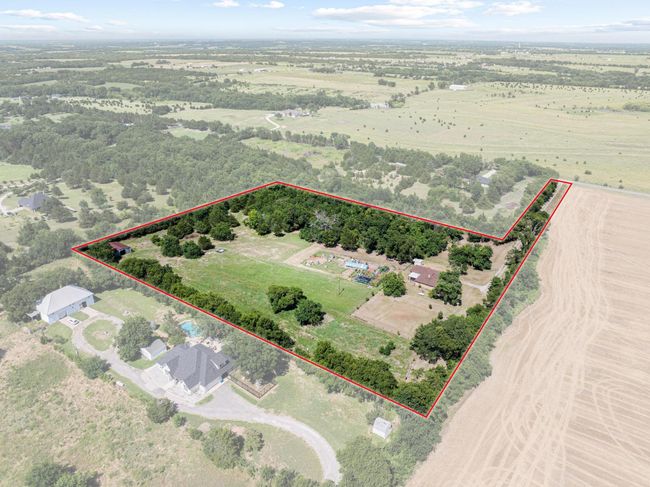Overview of rural landscape with property boundaries highlighted | Image 9
