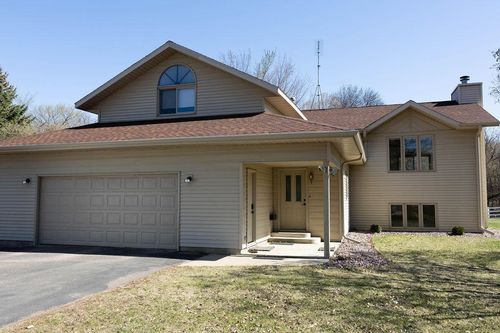 56936 Brookview Ln, New Ulm, MN, 56073-5516 | Card Image