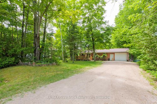 46 Rolling Hills Dr, South Bruce Peninsula, ON, N0H2T0 | Card Image