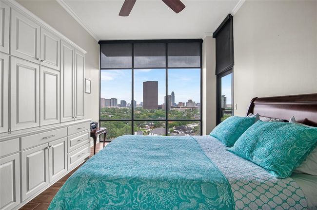 UNIT-1206 - 1111 Bering Dr, Condo with 2 bedrooms, 2 bathrooms and 2 parking in Houston TX | Image 24
