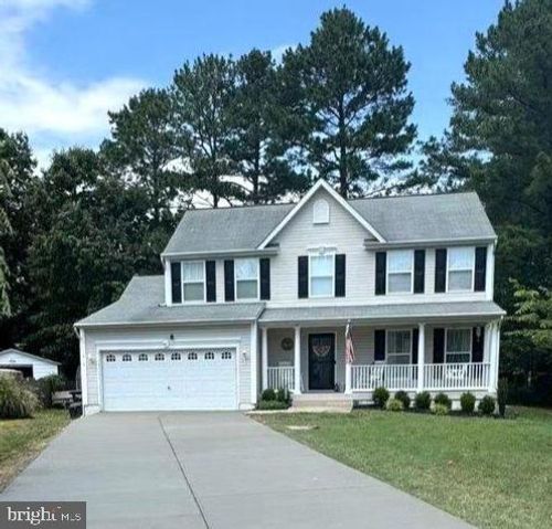 215 Dogwood Ave, COLONIAL BEACH, VA, 22443-1307 | Card Image