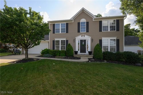 5147 Susetta Ave Nw, Canton, OH, 44709-4880 | Card Image