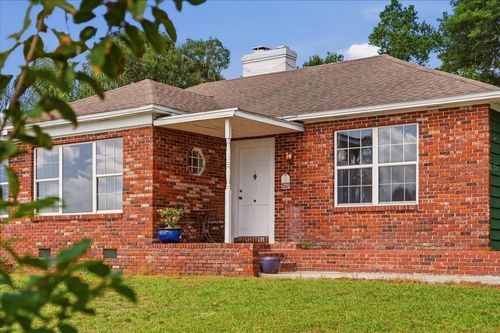 1501 N Lake Howard Dr, WINTER HAVEN, FL, 33881-3129 | Card Image
