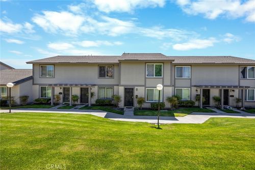 d-3010 Bradford Pl, Santa Ana, CA, 92707-4046 | Card Image
