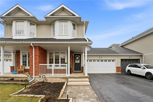 34 Porchlight Dr, Elmira, ON, N3B3M7 | Card Image