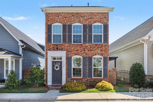 1124 Almerton Dr, Denver, NC, 28037-0330 | Card Image
