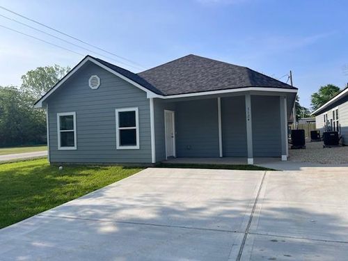 ab-207 S Campbell St, Willis, TX, 77378-8907 | Card Image