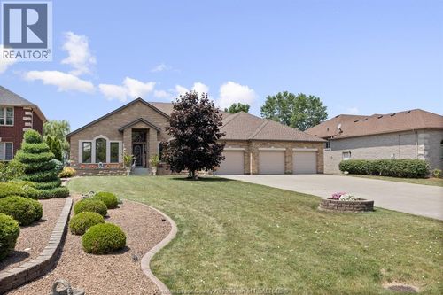 355 W Puce Rd, Belle River, ON, N8L0E7 | Card Image