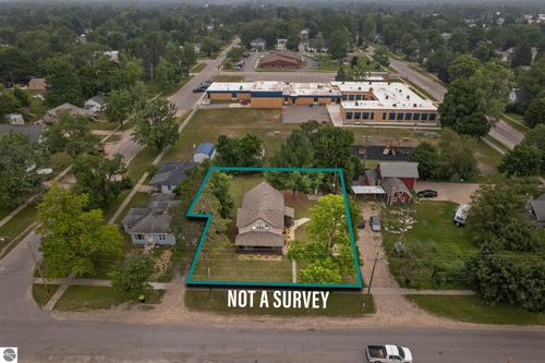 306 3rd St, Kalkaska, MI, 49646-8668 | Card Image